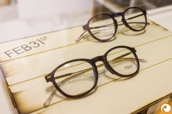 Neue Holzbrillen mit Titanbügel von Feb31st:  Brian & Jacky | Offensichtlich.de Berlin
